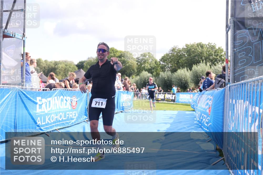 25.08.2024 - Elbe Triathlon Hamburg H.Heesch http://msf.ph/oto/6885497 25.08.2024 11:31:38 Ziel 366, 711, 736, 784 meine-sportfotos.de