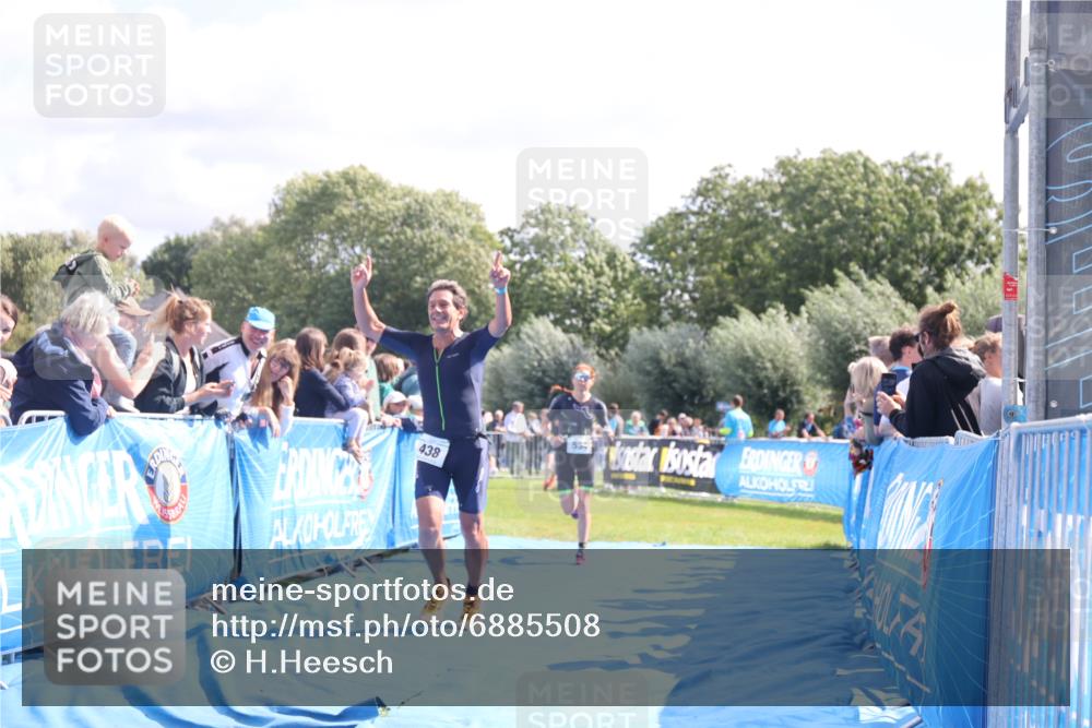 25.08.2024 - Elbe Triathlon Hamburg H.Heesch http://msf.ph/oto/6885508 25.08.2024 11:24:36 Ziel 269, 327, 431, 438, 534, 697 meine-sportfotos.de