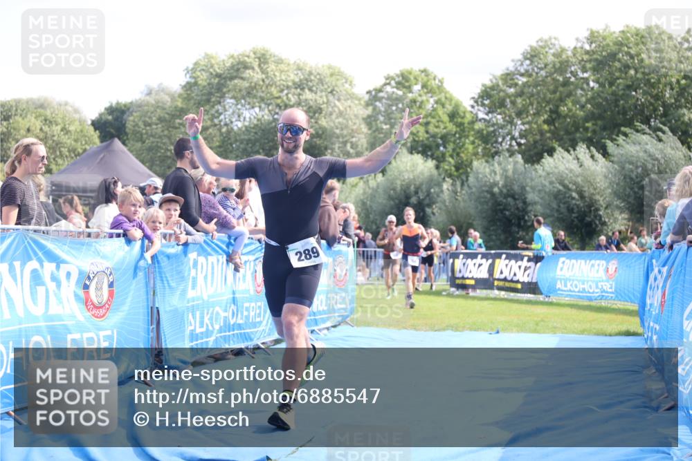 25.08.2024 - Elbe Triathlon Hamburg H.Heesch http://msf.ph/oto/6885547 25.08.2024 11:31:48 Ziel 289, 350, 418, 784 meine-sportfotos.de