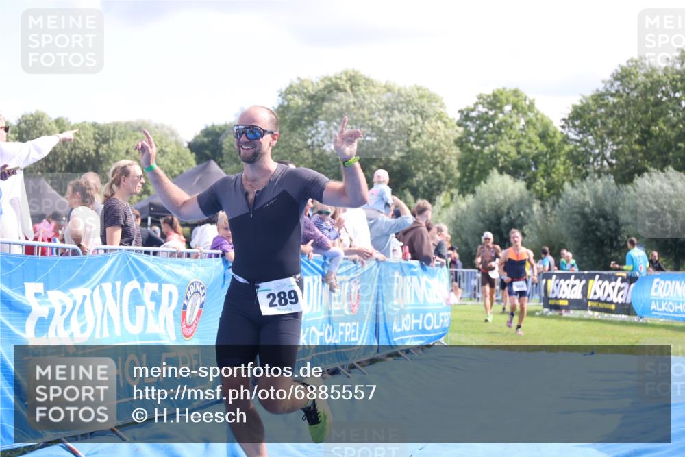 25.08.2024 - Elbe Triathlon Hamburg H.Heesch http://msf.ph/oto/6885557 25.08.2024 11:31:48 Ziel 289, 350, 418, 784 meine-sportfotos.de