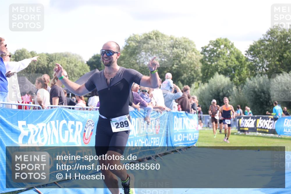 25.08.2024 - Elbe Triathlon Hamburg H.Heesch http://msf.ph/oto/6885560 25.08.2024 11:31:48 Ziel 289, 350, 418, 784 meine-sportfotos.de