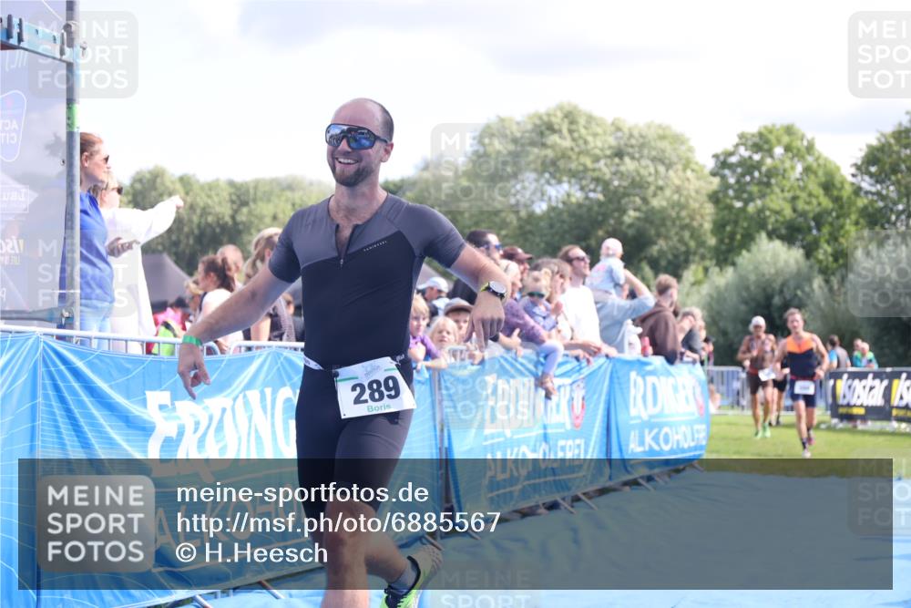 25.08.2024 - Elbe Triathlon Hamburg H.Heesch http://msf.ph/oto/6885567 25.08.2024 11:31:48 Ziel 289, 350, 418, 784 meine-sportfotos.de
