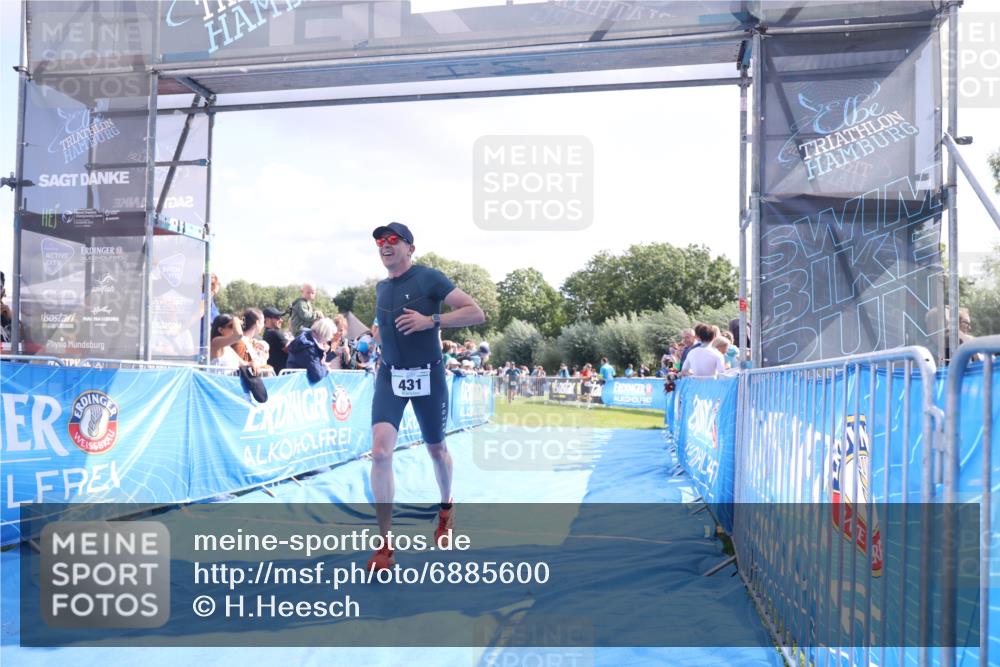 25.08.2024 - Elbe Triathlon Hamburg H.Heesch http://msf.ph/oto/6885600 25.08.2024 11:24:43 Ziel 302, 431, 438, 534 meine-sportfotos.de