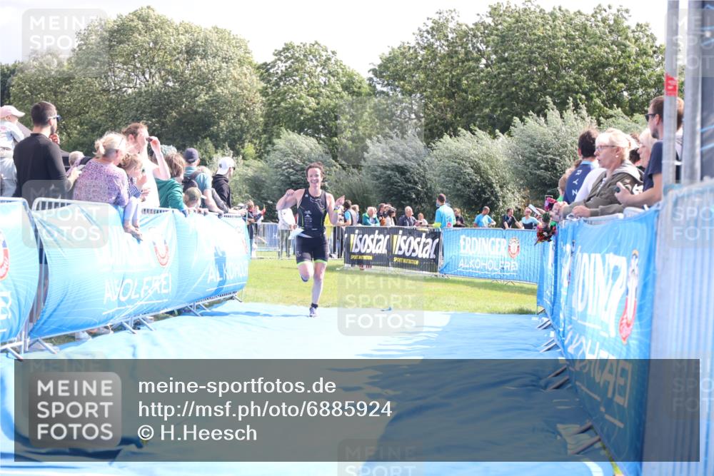 25.08.2024 - Elbe Triathlon Hamburg H.Heesch http://msf.ph/oto/6885924 25.08.2024 11:25:44 Ziel 529, 684 meine-sportfotos.de