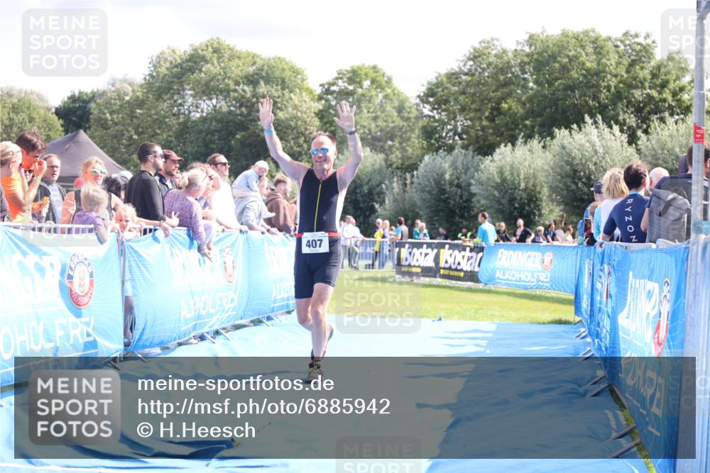 25.08.2024 - Elbe Triathlon Hamburg H.Heesch http://msf.ph/oto/6885942 25.08.2024 11:32:52 Ziel 279, 407 meine-sportfotos.de