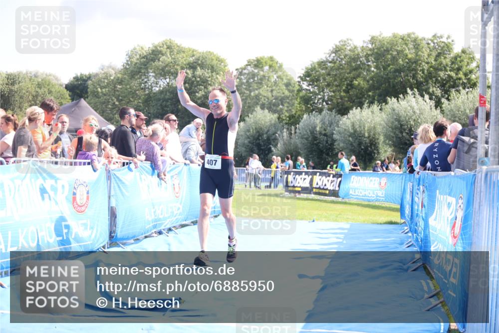 25.08.2024 - Elbe Triathlon Hamburg H.Heesch http://msf.ph/oto/6885950 25.08.2024 11:32:52 Ziel 279, 407 meine-sportfotos.de