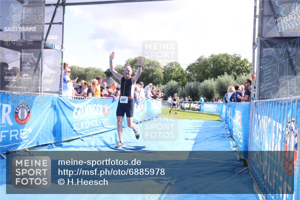 25.08.2024 - Elbe Triathlon Hamburg H.Heesch http://msf.ph/oto/6885978 25.08.2024 11:32:53 Ziel 256, 279, 407 meine-sportfotos.de