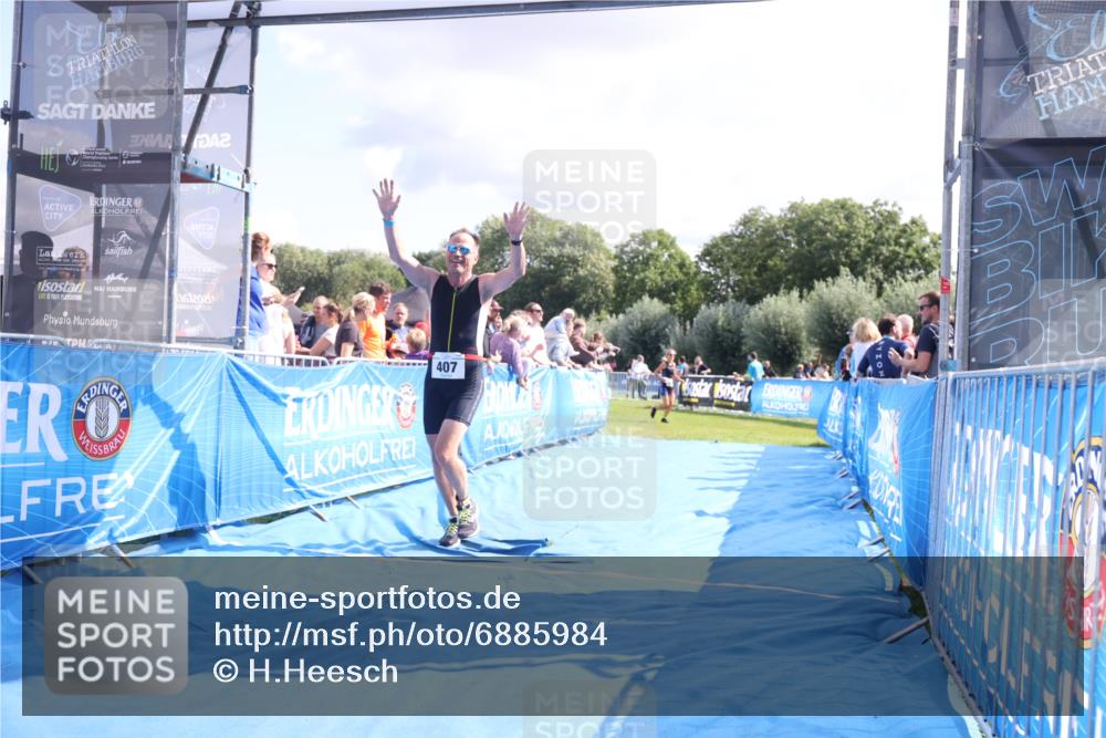 25.08.2024 - Elbe Triathlon Hamburg H.Heesch http://msf.ph/oto/6885984 25.08.2024 11:32:53 Ziel 256, 279, 407 meine-sportfotos.de