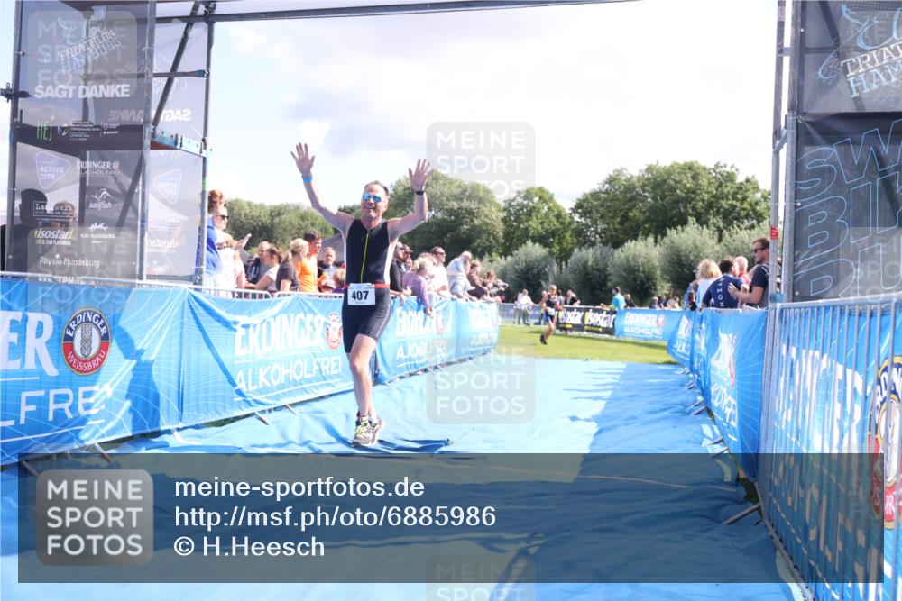 25.08.2024 - Elbe Triathlon Hamburg H.Heesch http://msf.ph/oto/6885986 25.08.2024 11:32:53 Ziel 256, 279, 407 meine-sportfotos.de