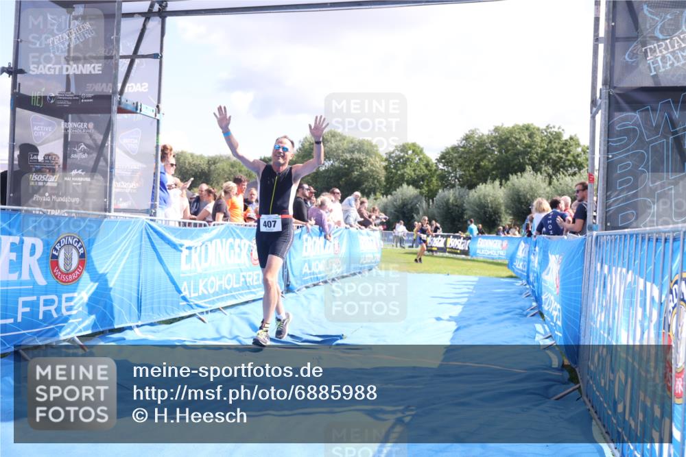 25.08.2024 - Elbe Triathlon Hamburg H.Heesch http://msf.ph/oto/6885988 25.08.2024 11:32:53 Ziel 256, 279, 407 meine-sportfotos.de