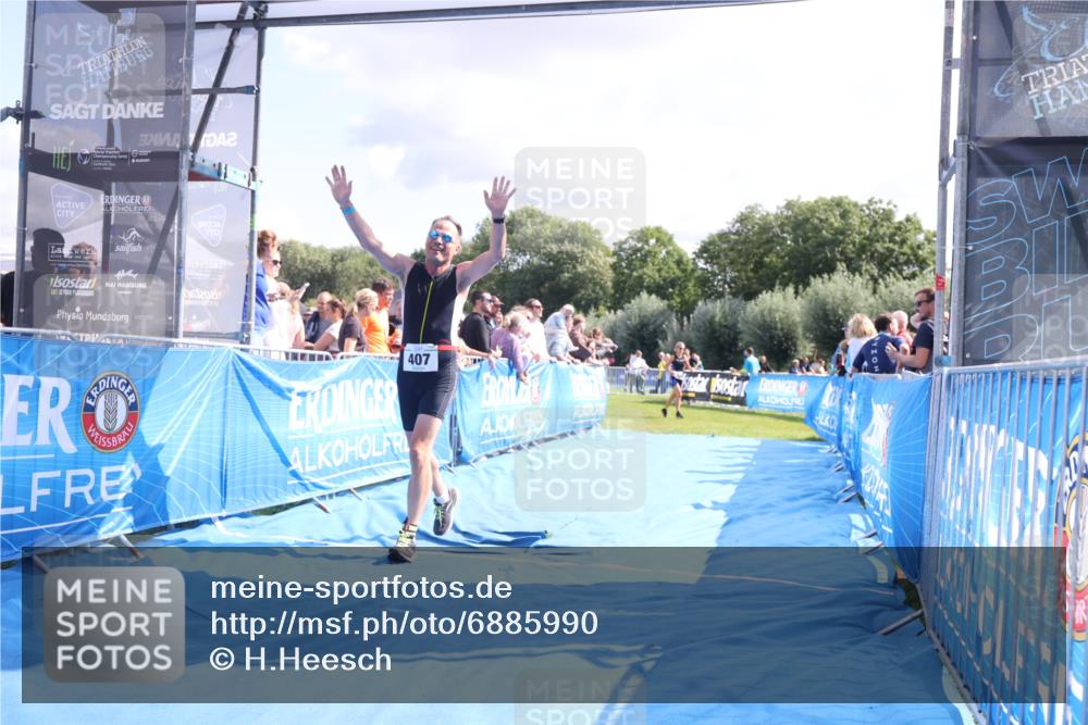 25.08.2024 - Elbe Triathlon Hamburg H.Heesch http://msf.ph/oto/6885990 25.08.2024 11:32:53 Ziel 256, 279, 407 meine-sportfotos.de