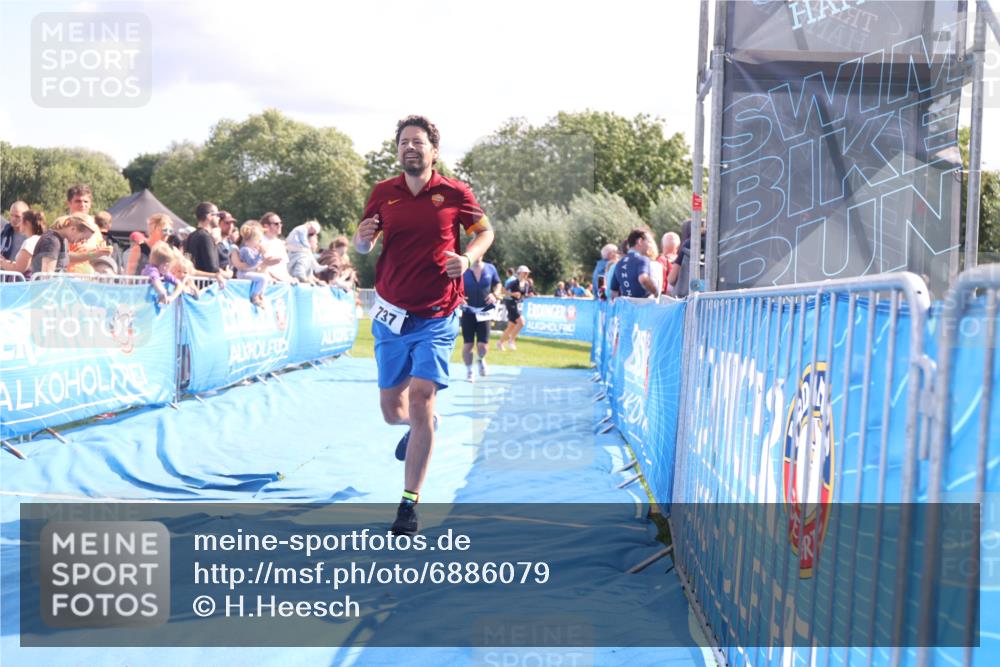 25.08.2024 - Elbe Triathlon Hamburg H.Heesch http://msf.ph/oto/6886079 25.08.2024 11:33:07 Ziel 256, 708, 737, 763 meine-sportfotos.de