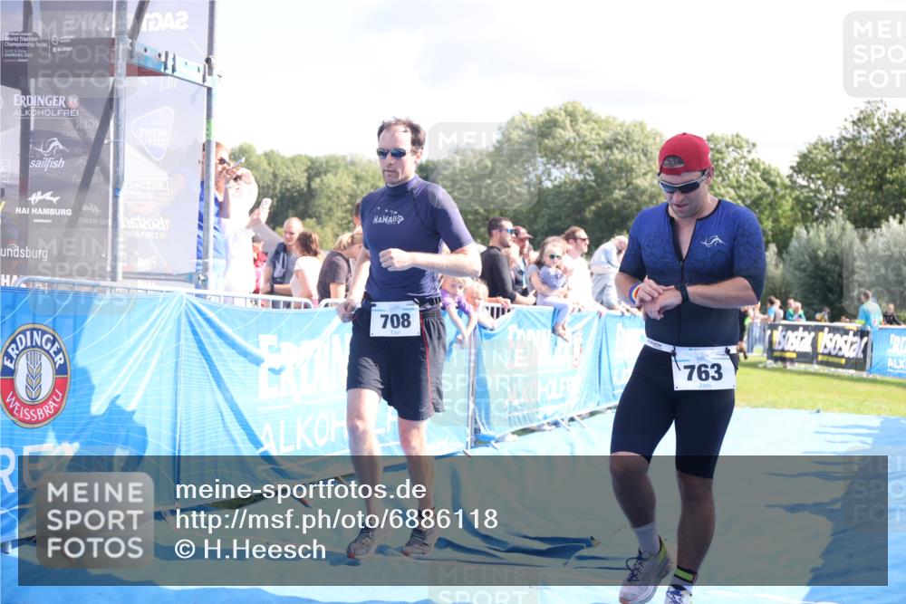25.08.2024 - Elbe Triathlon Hamburg H.Heesch http://msf.ph/oto/6886118 25.08.2024 11:33:12 Ziel 574, 708, 729, 737, 763 meine-sportfotos.de