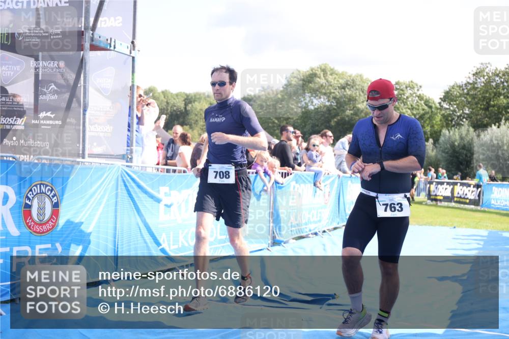 25.08.2024 - Elbe Triathlon Hamburg H.Heesch http://msf.ph/oto/6886120 25.08.2024 11:33:12 Ziel 574, 708, 729, 737, 763 meine-sportfotos.de