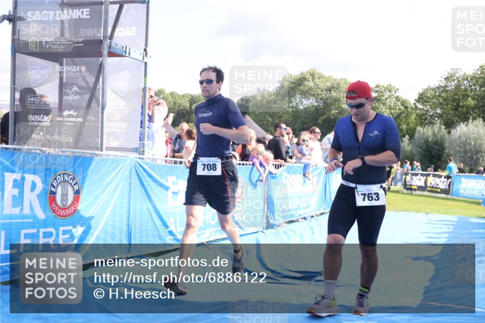 25.08.2024 - Elbe Triathlon Hamburg H.Heesch http://msf.ph/oto/6886122 25.08.2024 11:33:12 Ziel 574, 708, 729, 737, 763 meine-sportfotos.de