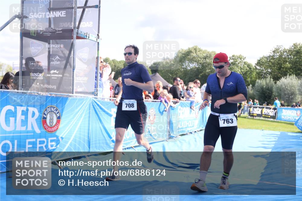 25.08.2024 - Elbe Triathlon Hamburg H.Heesch http://msf.ph/oto/6886124 25.08.2024 11:33:12 Ziel 574, 708, 729, 737, 763 meine-sportfotos.de