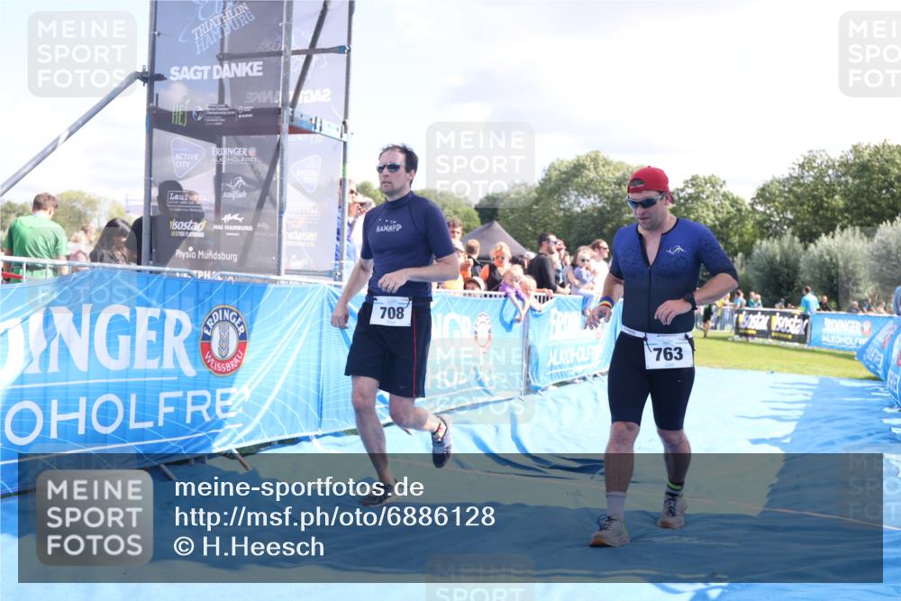 25.08.2024 - Elbe Triathlon Hamburg H.Heesch http://msf.ph/oto/6886128 25.08.2024 11:33:12 Ziel 574, 708, 729, 737, 763 meine-sportfotos.de