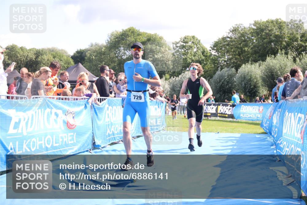 25.08.2024 - Elbe Triathlon Hamburg H.Heesch http://msf.ph/oto/6886141 25.08.2024 11:33:19 Ziel 141, 574, 708, 729, 763, 771, 783 meine-sportfotos.de