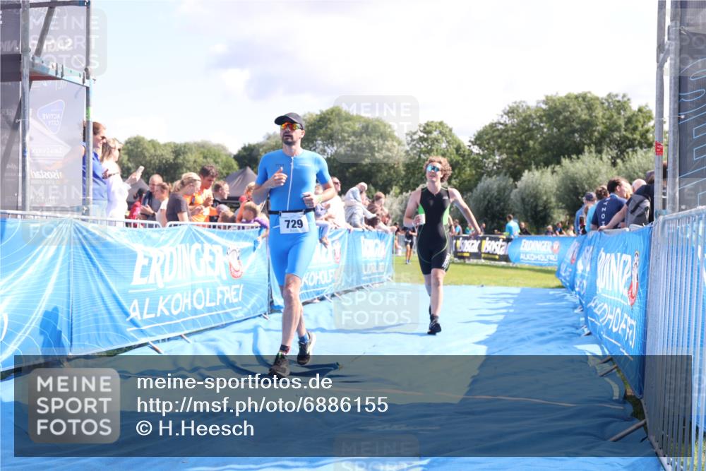 25.08.2024 - Elbe Triathlon Hamburg H.Heesch http://msf.ph/oto/6886155 25.08.2024 11:33:19 Ziel 141, 574, 708, 729, 763, 771, 783 meine-sportfotos.de