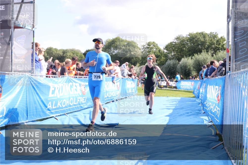 25.08.2024 - Elbe Triathlon Hamburg H.Heesch http://msf.ph/oto/6886159 25.08.2024 11:33:19 Ziel 141, 574, 708, 729, 763, 771, 783 meine-sportfotos.de