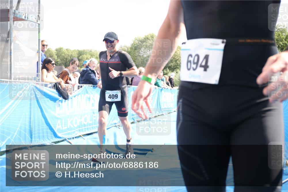 25.08.2024 - Elbe Triathlon Hamburg H.Heesch http://msf.ph/oto/6886186 25.08.2024 11:26:01 Ziel 175, 281, 409, 584, 596, 621, 694 meine-sportfotos.de