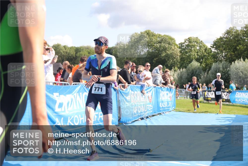 25.08.2024 - Elbe Triathlon Hamburg H.Heesch http://msf.ph/oto/6886196 25.08.2024 11:33:22 Ziel 141, 574, 729, 771, 783 meine-sportfotos.de