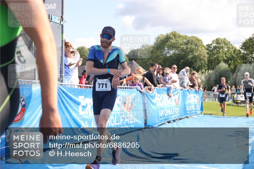 25.08.2024 - Elbe Triathlon Hamburg H.Heesch http://msf.ph/oto/6886205 25.08.2024 11:33:23 Ziel 141, 574, 729, 771, 783 meine-sportfotos.de