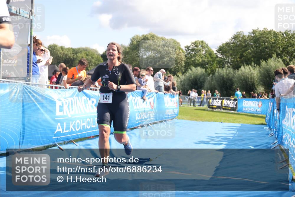 25.08.2024 - Elbe Triathlon Hamburg H.Heesch http://msf.ph/oto/6886234 25.08.2024 11:33:26 Ziel 141, 574, 729, 771, 783 meine-sportfotos.de