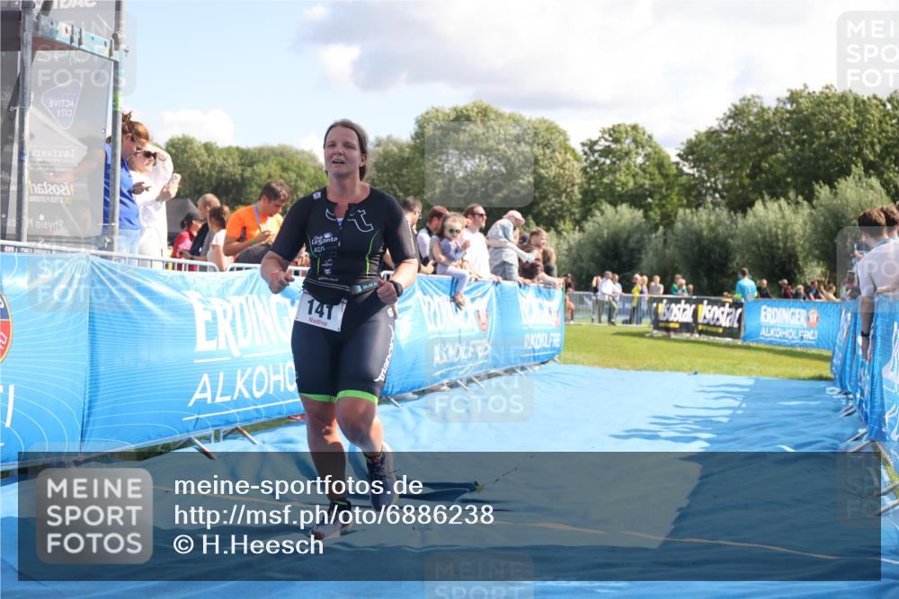 25.08.2024 - Elbe Triathlon Hamburg H.Heesch http://msf.ph/oto/6886238 25.08.2024 11:33:26 Ziel 141, 574, 729, 771, 783 meine-sportfotos.de