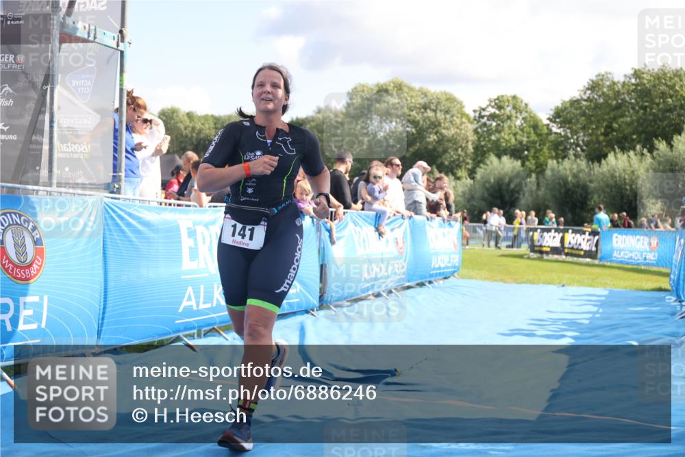 25.08.2024 - Elbe Triathlon Hamburg H.Heesch http://msf.ph/oto/6886246 25.08.2024 11:33:26 Ziel 141, 574, 729, 771, 783 meine-sportfotos.de