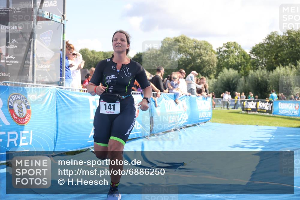 25.08.2024 - Elbe Triathlon Hamburg H.Heesch http://msf.ph/oto/6886250 25.08.2024 11:33:27 Ziel 141, 574, 771, 783 meine-sportfotos.de