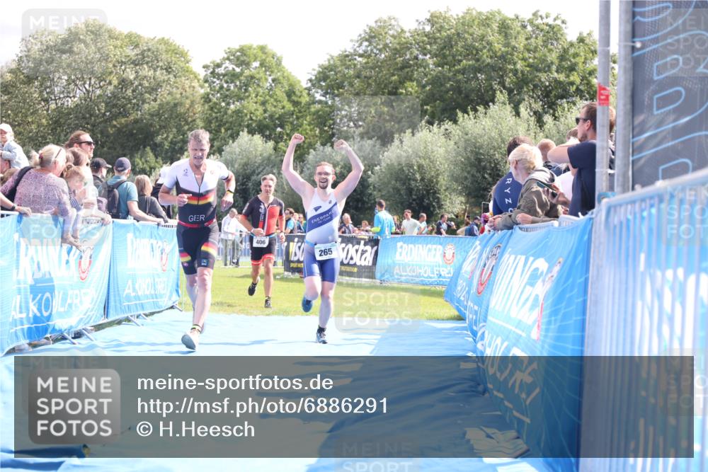 25.08.2024 - Elbe Triathlon Hamburg H.Heesch http://msf.ph/oto/6886291 25.08.2024 11:26:19 Ziel 265, 406, 451, 754 meine-sportfotos.de