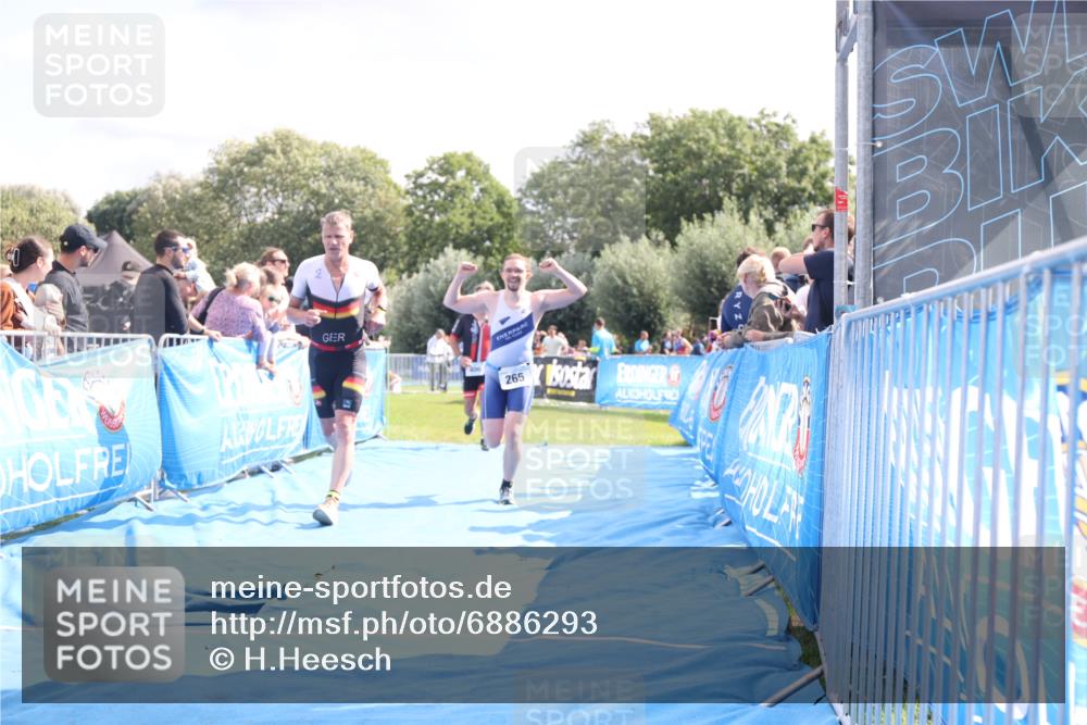 25.08.2024 - Elbe Triathlon Hamburg H.Heesch http://msf.ph/oto/6886293 25.08.2024 11:26:20 Ziel 265, 406, 451, 754 meine-sportfotos.de