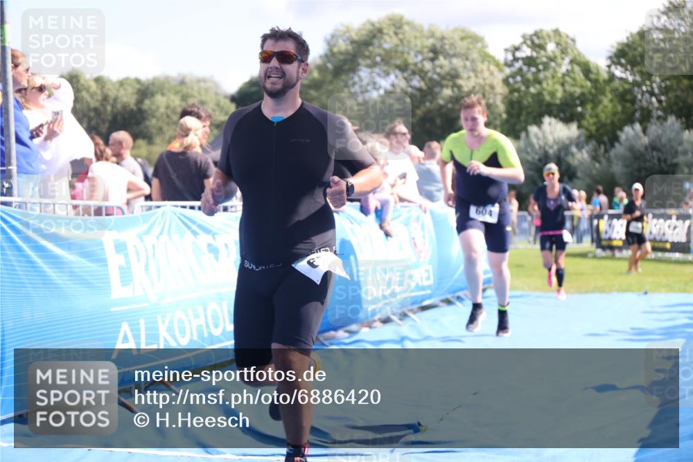 25.08.2024 - Elbe Triathlon Hamburg H.Heesch http://msf.ph/oto/6886420 25.08.2024 11:34:05 Ziel 545, 604, 670, 772 meine-sportfotos.de