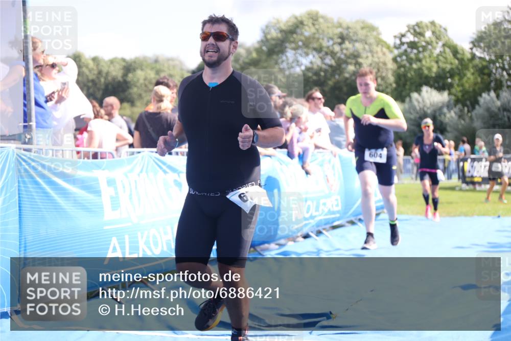 25.08.2024 - Elbe Triathlon Hamburg H.Heesch http://msf.ph/oto/6886421 25.08.2024 11:34:05 Ziel 545, 604, 670, 772 meine-sportfotos.de