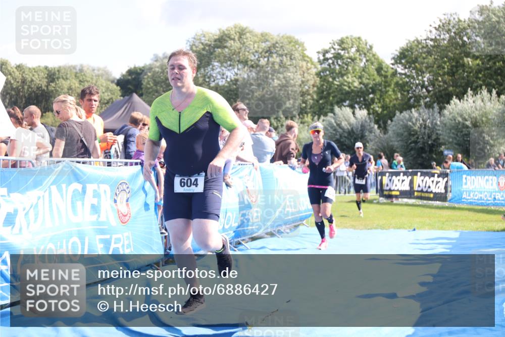 25.08.2024 - Elbe Triathlon Hamburg H.Heesch http://msf.ph/oto/6886427 25.08.2024 11:34:06 Ziel 545, 604, 670, 772 meine-sportfotos.de