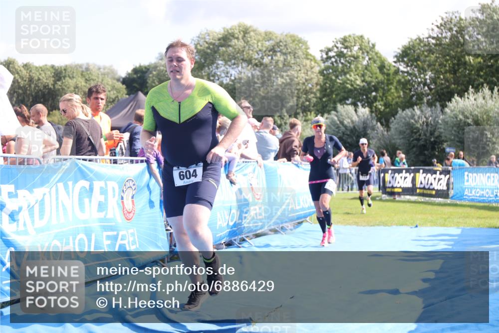 25.08.2024 - Elbe Triathlon Hamburg H.Heesch http://msf.ph/oto/6886429 25.08.2024 11:34:07 Ziel 545, 604, 670, 772 meine-sportfotos.de