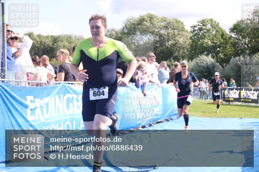 25.08.2024 - Elbe Triathlon Hamburg H.Heesch http://msf.ph/oto/6886439 25.08.2024 11:34:07 Ziel 545, 604, 670, 772 meine-sportfotos.de