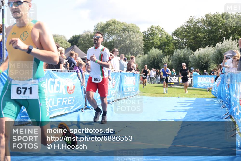 25.08.2024 - Elbe Triathlon Hamburg H.Heesch http://msf.ph/oto/6886553 25.08.2024 11:34:18 Ziel 606, 671, 683, 795, 1429 meine-sportfotos.de
