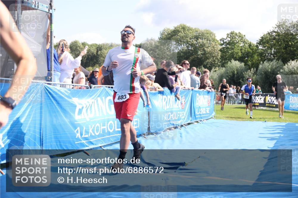25.08.2024 - Elbe Triathlon Hamburg H.Heesch http://msf.ph/oto/6886572 25.08.2024 11:34:18 Ziel 606, 671, 683, 795, 1429 meine-sportfotos.de