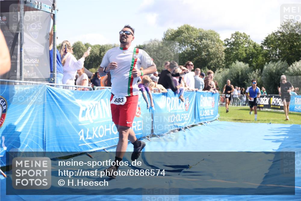 25.08.2024 - Elbe Triathlon Hamburg H.Heesch http://msf.ph/oto/6886574 25.08.2024 11:34:18 Ziel 606, 671, 683, 795, 1429 meine-sportfotos.de
