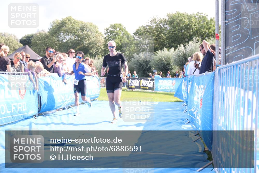25.08.2024 - Elbe Triathlon Hamburg H.Heesch http://msf.ph/oto/6886591 25.08.2024 11:34:21 Ziel 606, 671, 683, 795, 1429 meine-sportfotos.de