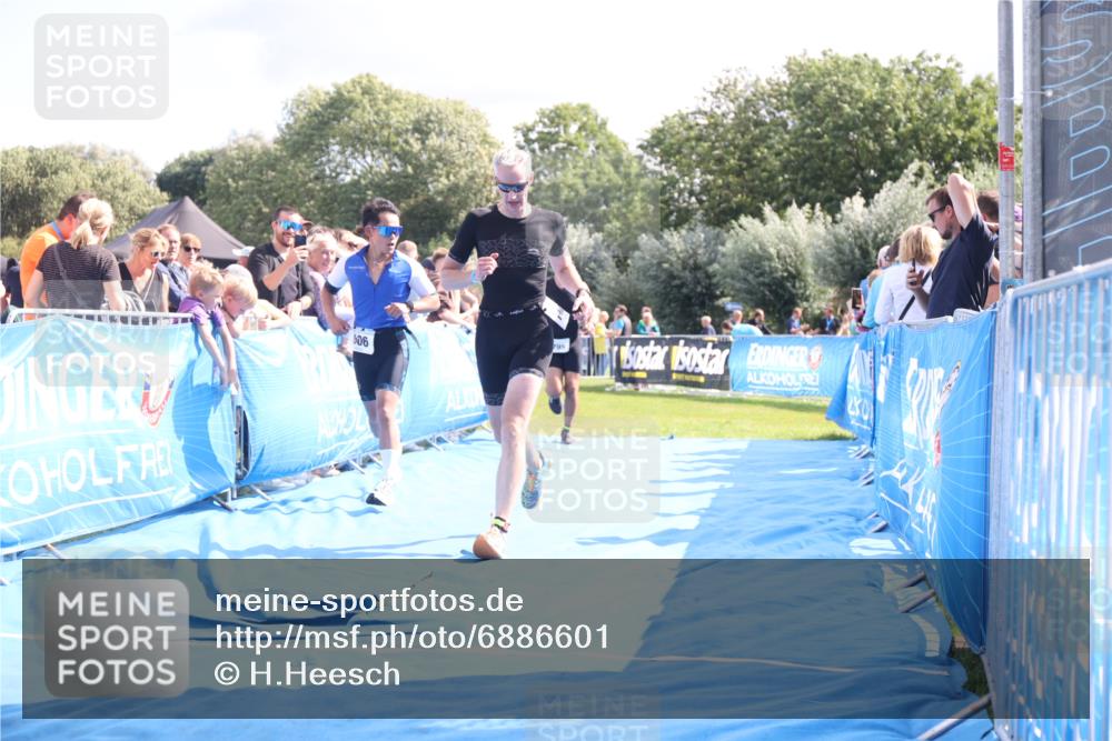 25.08.2024 - Elbe Triathlon Hamburg H.Heesch http://msf.ph/oto/6886601 25.08.2024 11:34:21 Ziel 606, 671, 683, 795, 1429 meine-sportfotos.de