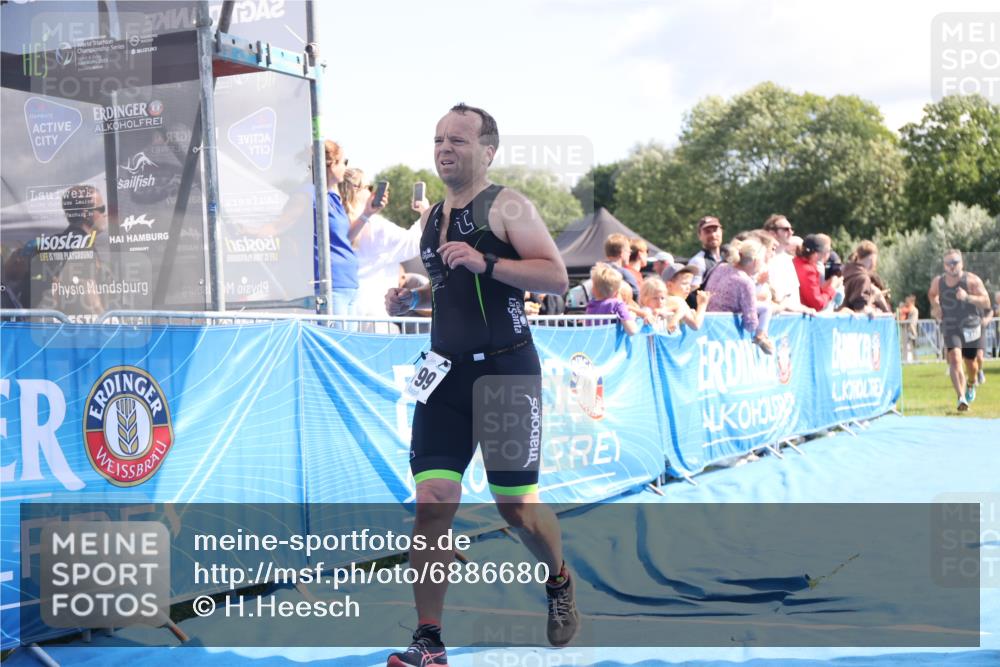 25.08.2024 - Elbe Triathlon Hamburg H.Heesch http://msf.ph/oto/6886680 25.08.2024 11:34:36 Ziel 328, 651, 706, 799 meine-sportfotos.de