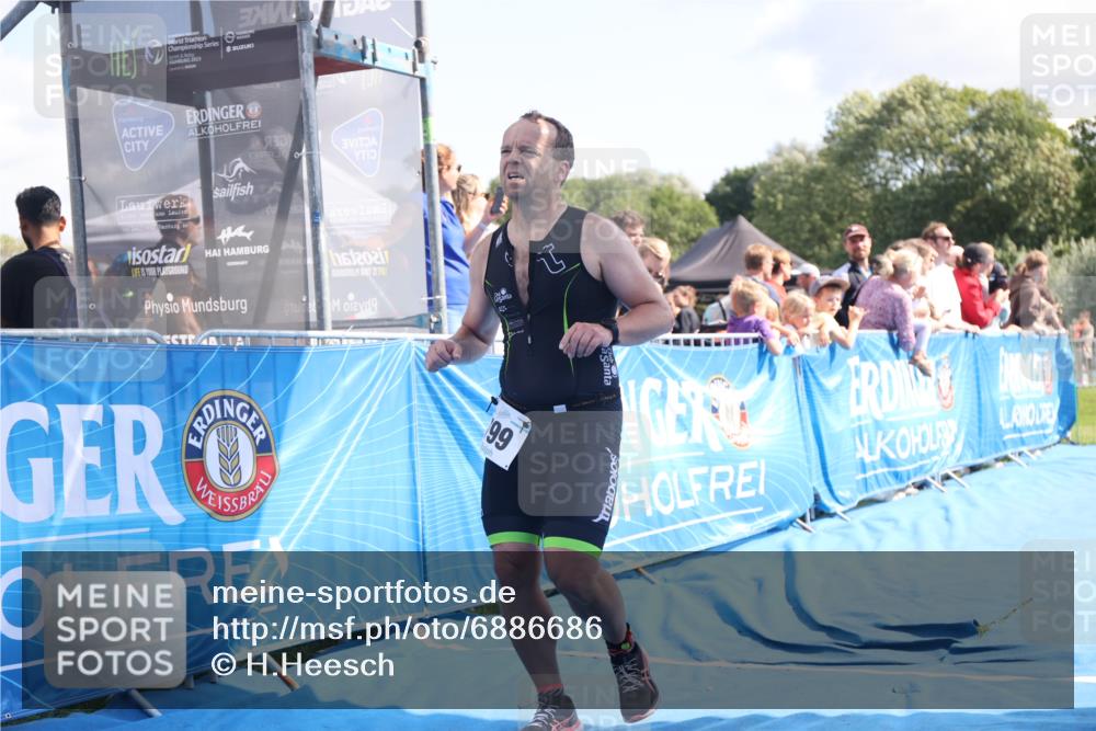 25.08.2024 - Elbe Triathlon Hamburg H.Heesch http://msf.ph/oto/6886686 25.08.2024 11:34:36 Ziel 328, 651, 706, 799 meine-sportfotos.de