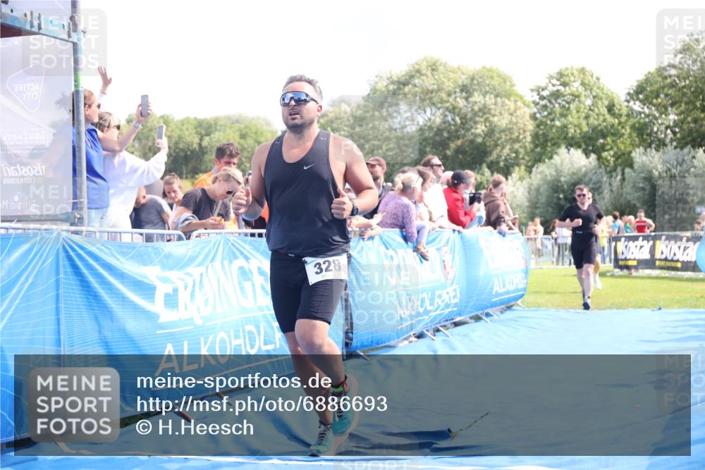 25.08.2024 - Elbe Triathlon Hamburg H.Heesch http://msf.ph/oto/6886693 25.08.2024 11:34:39 Ziel 328, 651, 706, 773, 799 meine-sportfotos.de