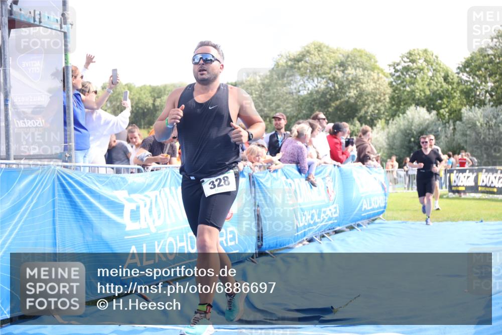 25.08.2024 - Elbe Triathlon Hamburg H.Heesch http://msf.ph/oto/6886697 25.08.2024 11:34:39 Ziel 328, 651, 706, 773, 799 meine-sportfotos.de