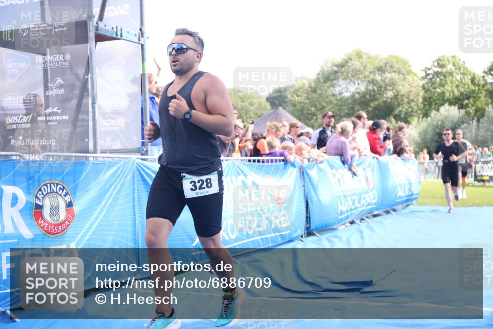 25.08.2024 - Elbe Triathlon Hamburg H.Heesch http://msf.ph/oto/6886709 25.08.2024 11:34:39 Ziel 328, 651, 706, 773, 799 meine-sportfotos.de