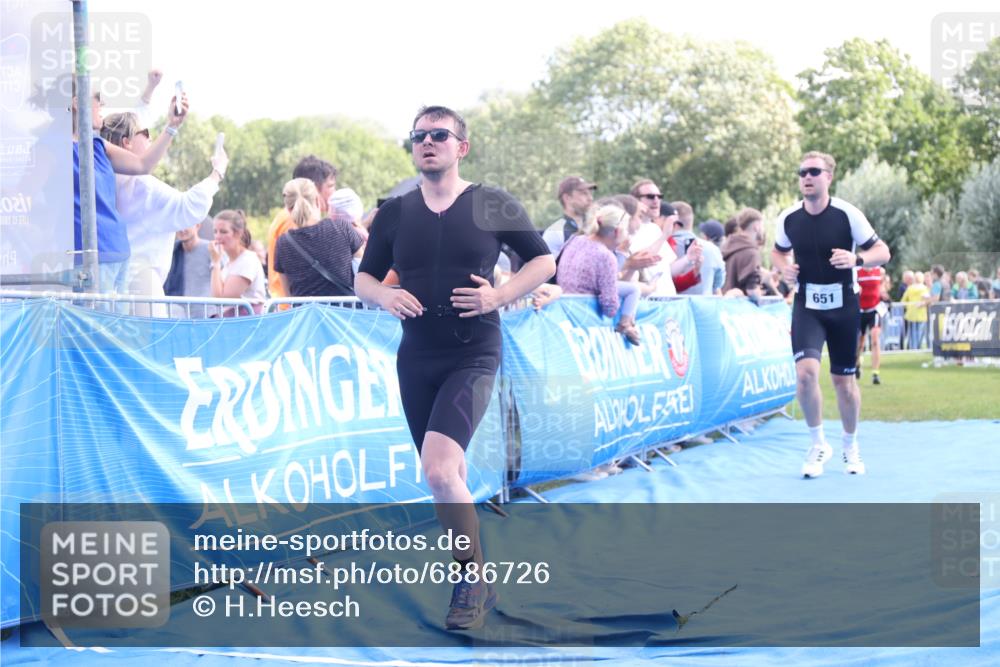25.08.2024 - Elbe Triathlon Hamburg H.Heesch http://msf.ph/oto/6886726 25.08.2024 11:34:42 Ziel 328, 651, 706, 773, 799 meine-sportfotos.de