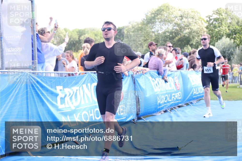 25.08.2024 - Elbe Triathlon Hamburg H.Heesch http://msf.ph/oto/6886731 25.08.2024 11:34:42 Ziel 328, 651, 706, 773, 799 meine-sportfotos.de